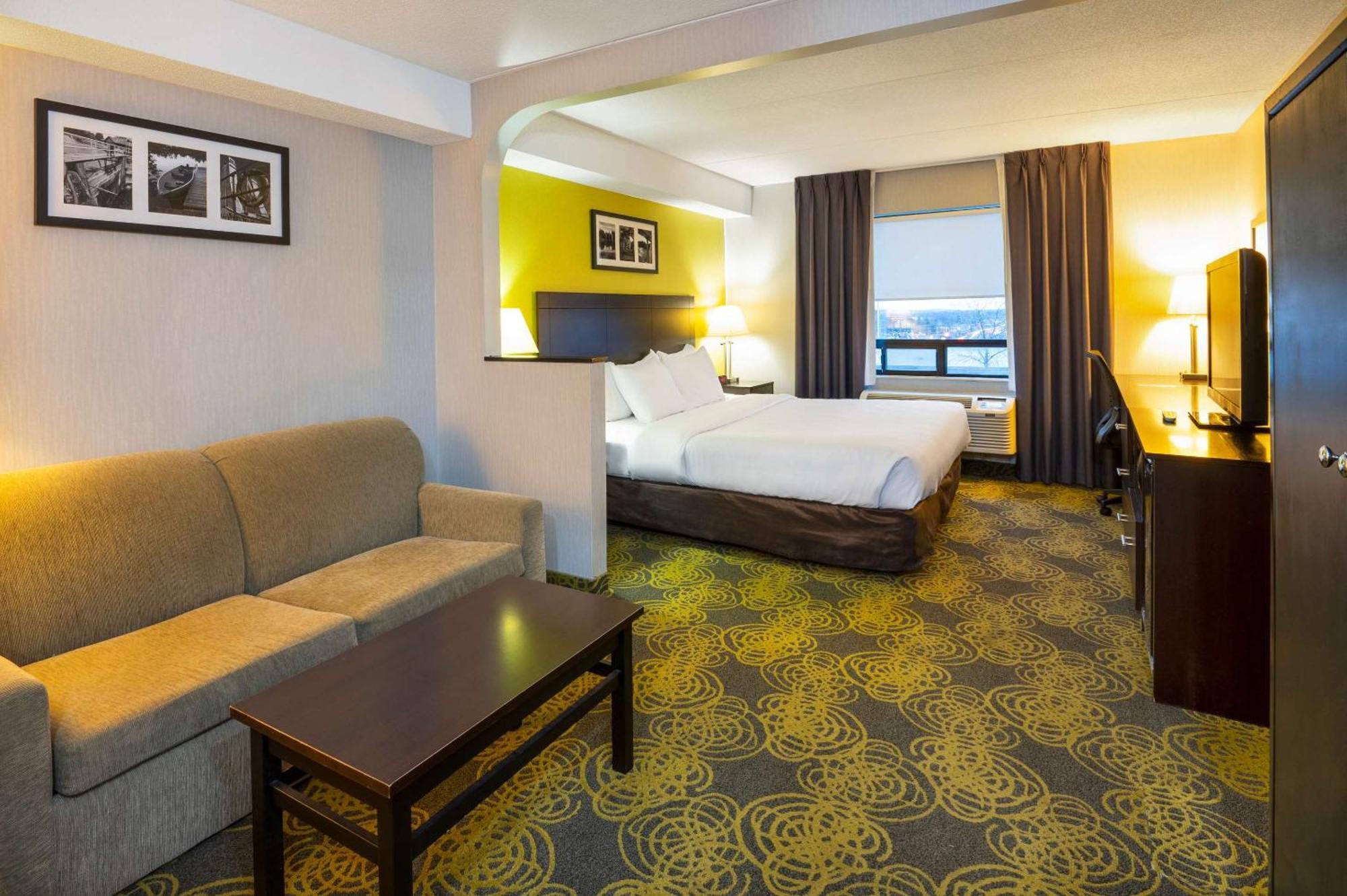 Hotel Comfort &